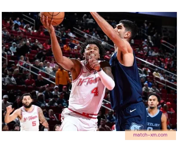 新星26分三分火力惊人追逐麦蒂纪录创近三十年奇迹