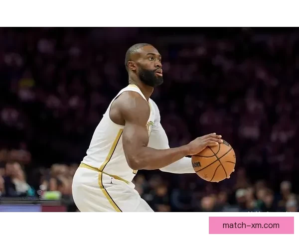 弗拉格点评穆迪末节关键传球称这是最佳选择腿部不支撑影响表现